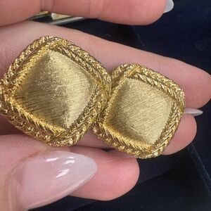 Vintage gold tone MONET clip on square earrings